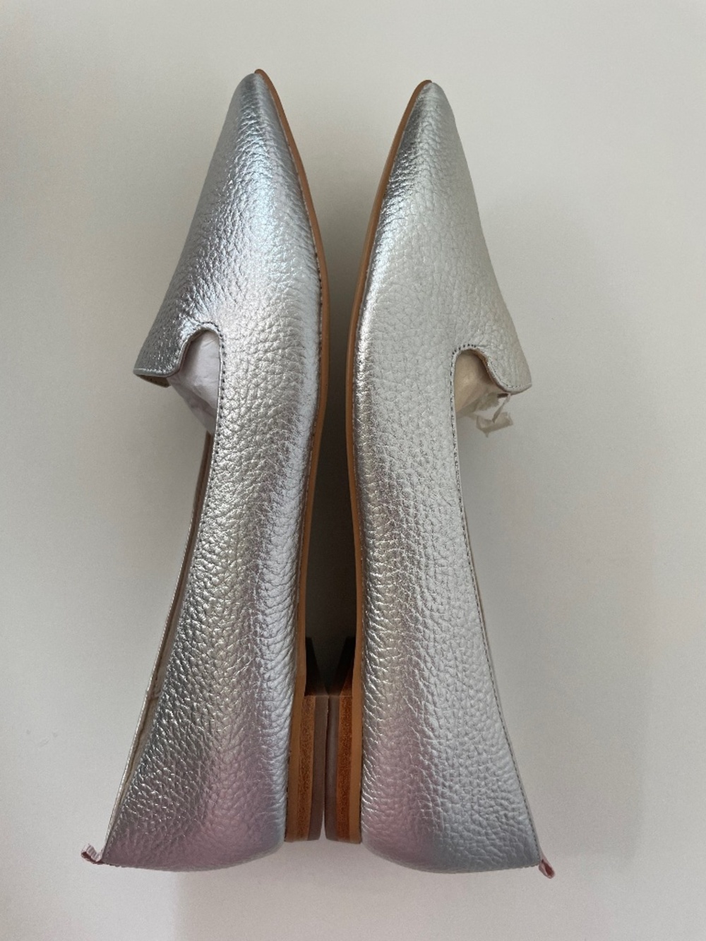 NIB Boden Silver Flats size 8.5 - Picture 5 of 9